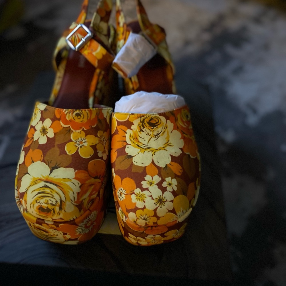 Platform shoes